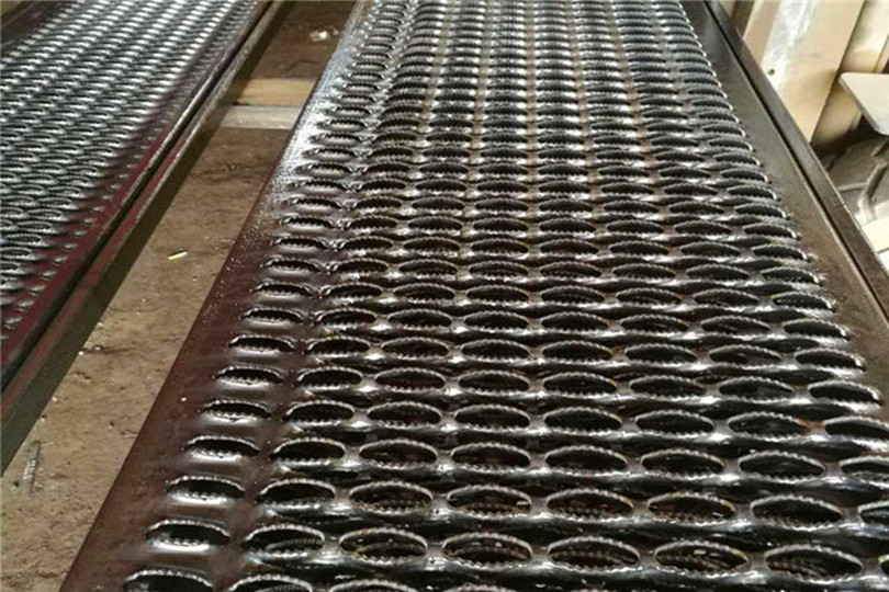 沖孔板 鱷魚(yú)沖孔板